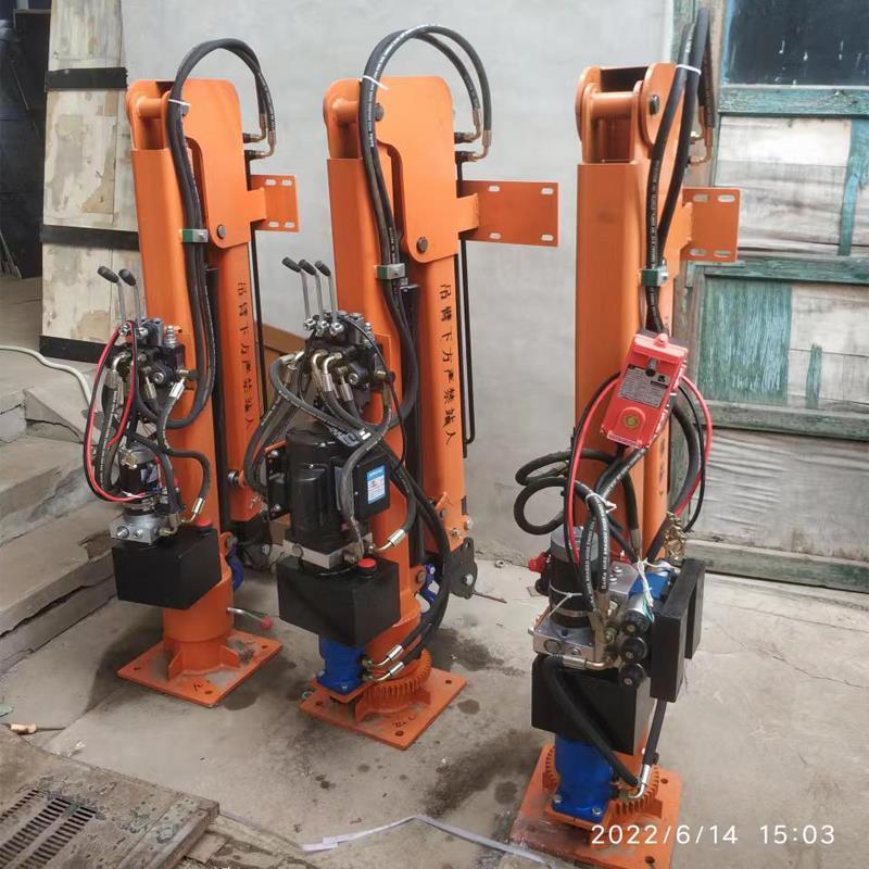 延庆区重汽蓝牌随车吊 3.2吨 国六动力强 液压驱动 农用自卸起重机